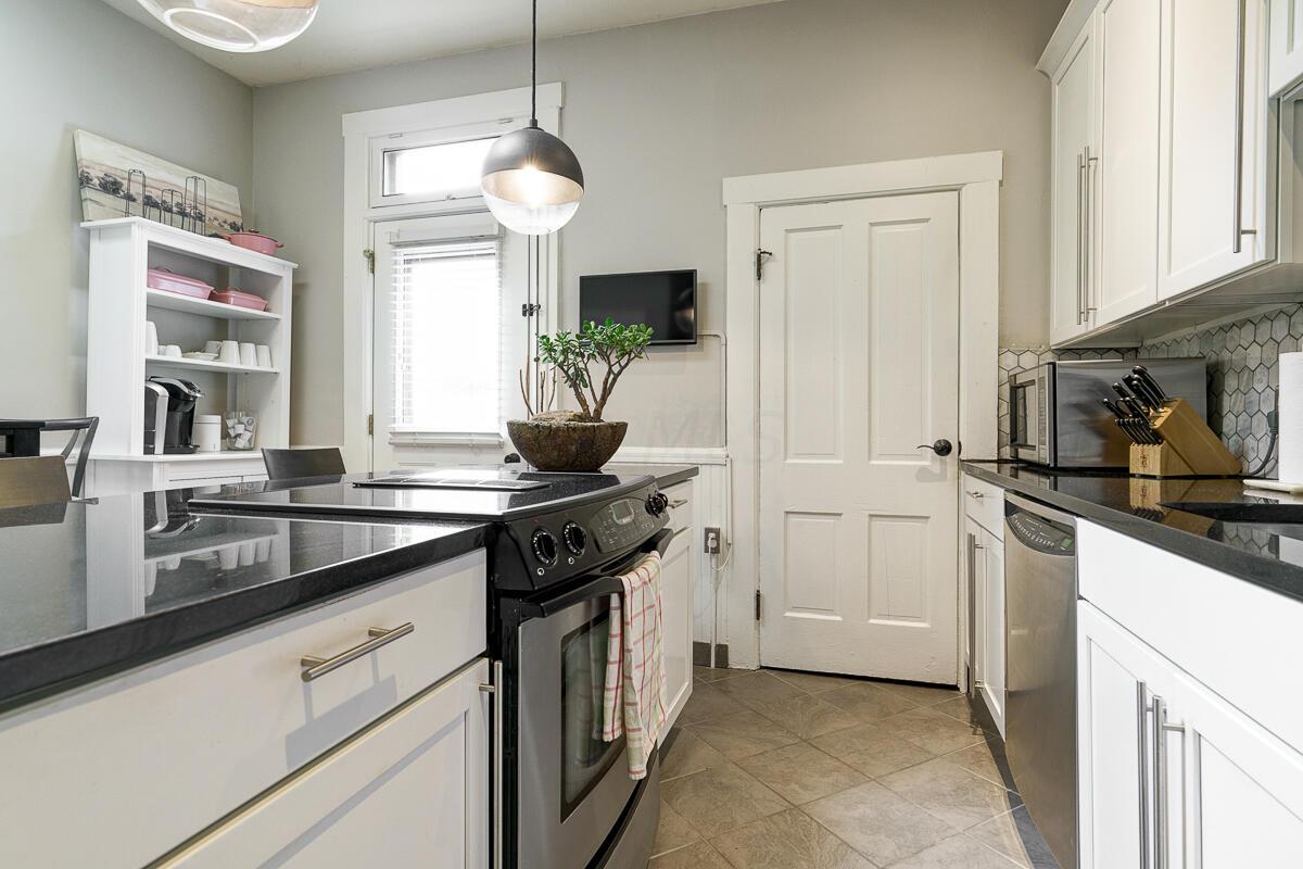 709 South 3rd Street Columbus, OH 43206 - Photo 12 of 33 Eat-In Kitchen