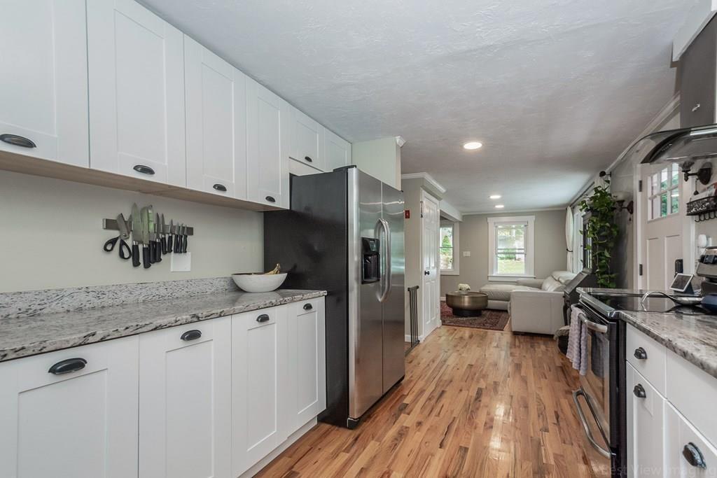 9 Amherst Road Hopkinton, MA 01748 - Photo 5 of 24 Gallery Image 5