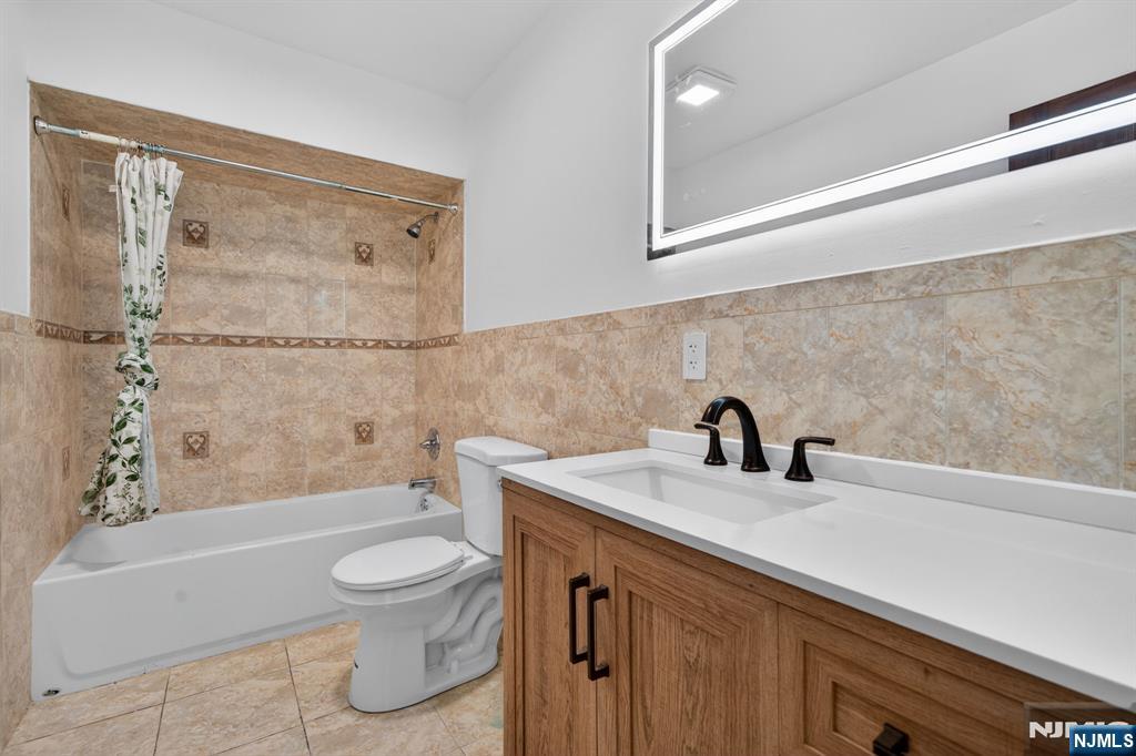 485 Broadway, Unit 11 Newark, NJ 07104 - Photo 17 of 19