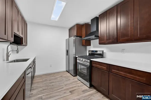 $2,150 | 485 Broadway, Unit 11, Newark, NJ 07104