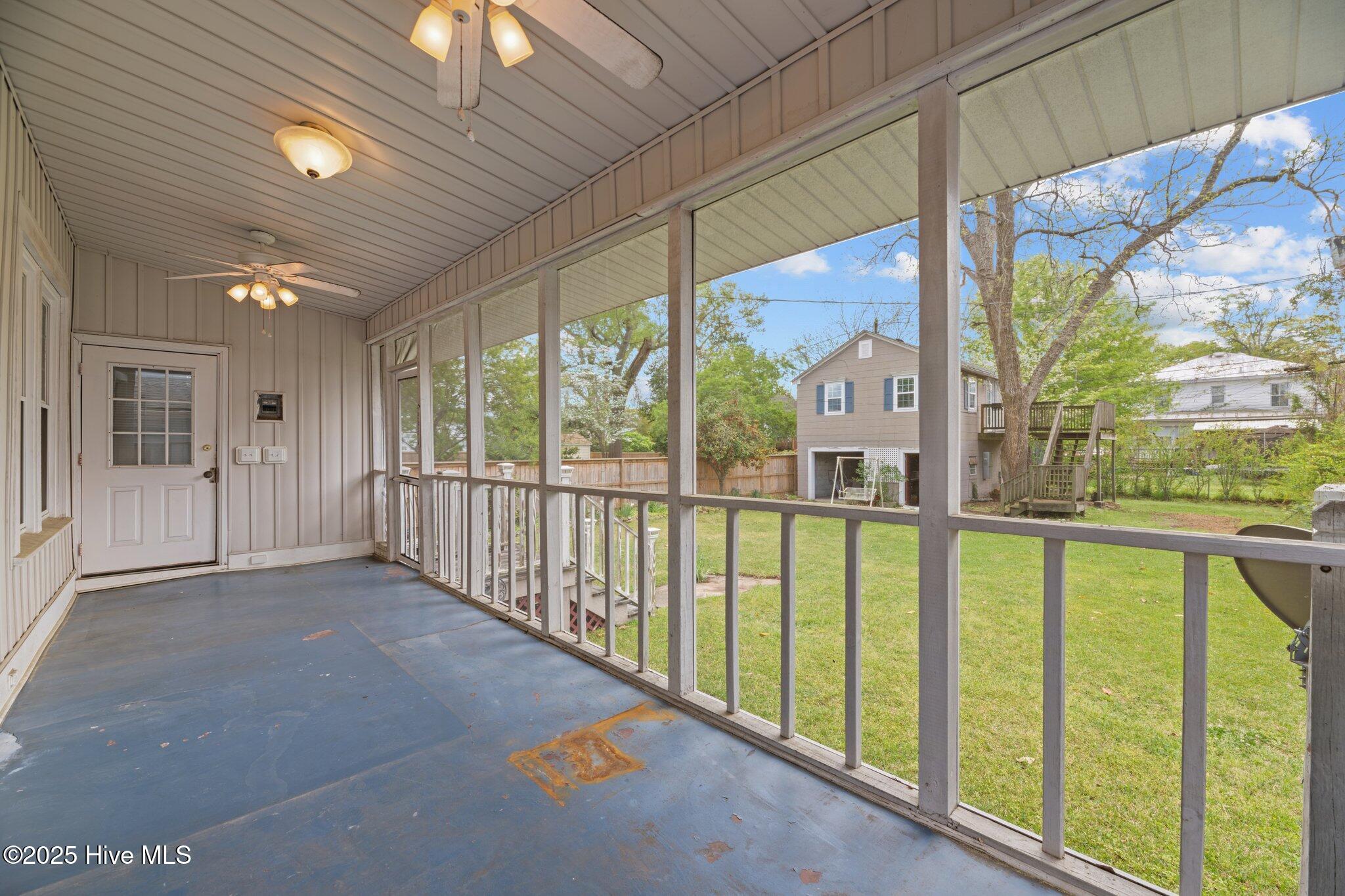 1319 Rhem Avenue New Bern, NC 28560 - Photo 16 of 54 back screened porch
