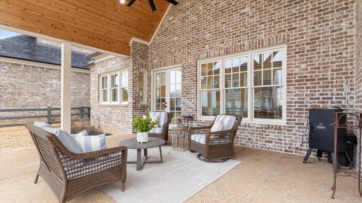 25 Jay Cove Piperton, TN 38017 - Photo 33 of 39 a building outdoor space with patio furniture