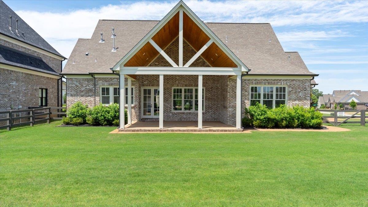 25 Jay Cove Piperton, TN 38017 - Photo 35 of 39 a view of a house with backyard and garden