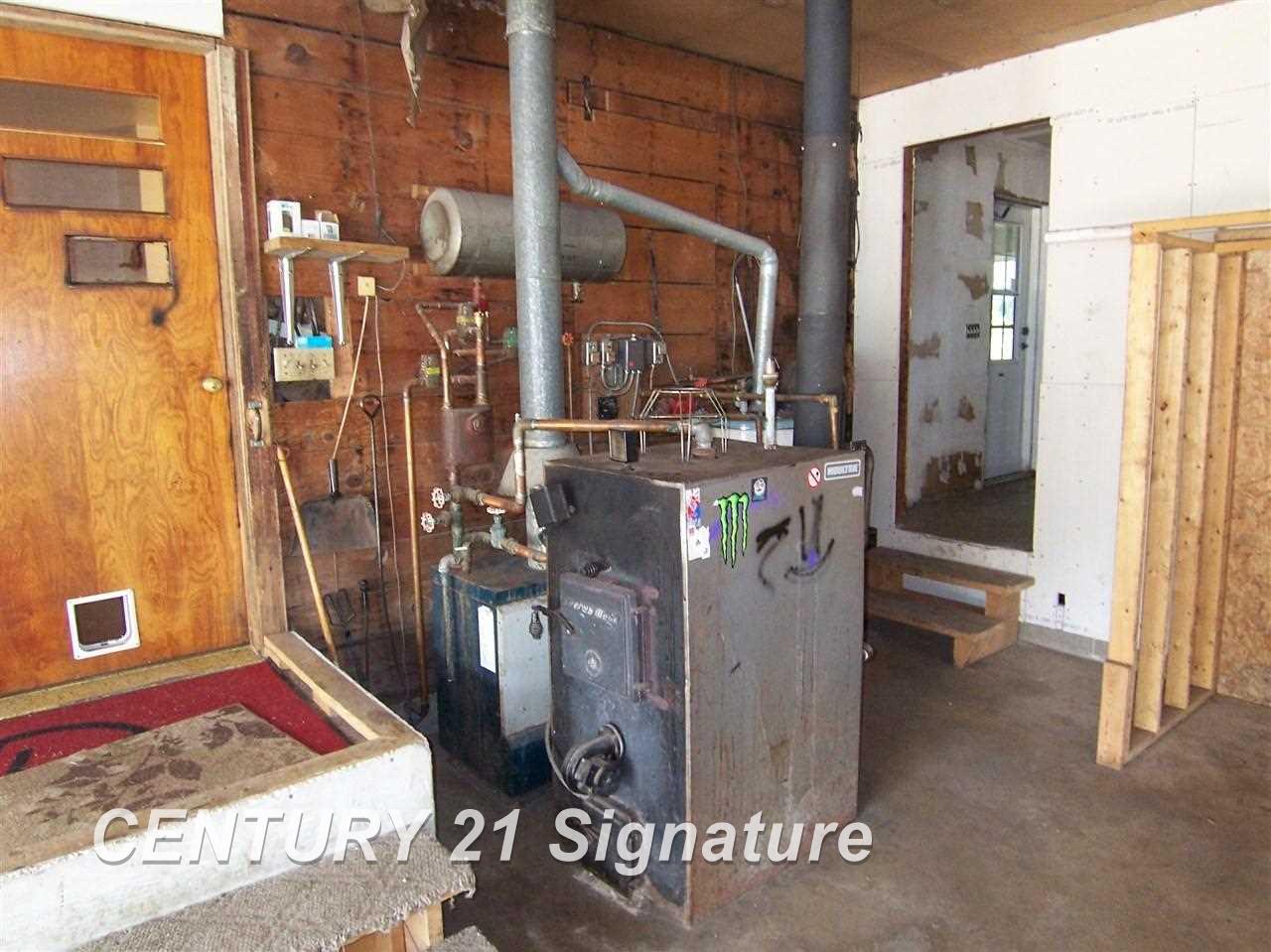 13474 Nichols Road Burt, MI 48417 - Photo 4 of 31