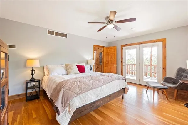 $449,000 | 28060 Uncle Bob Avenue, Clinton, MO 64735