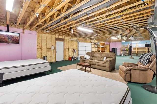 $449,000 | 28060 Uncle Bob Avenue, Clinton, MO 64735