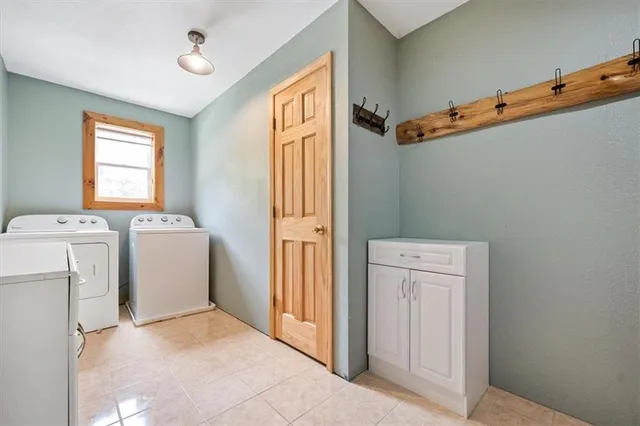 $449,000 | 28060 Uncle Bob Avenue, Clinton, MO 64735