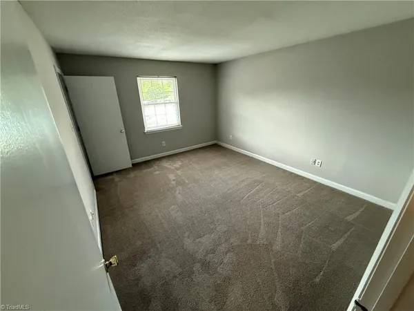 $1,195 | 2350 Bay Meadows Court, Unit E, Winston-Salem, NC 27103