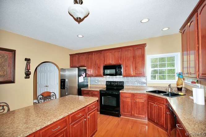 2213 Midview Road Henrico, VA 23231 - Photo 12 of 24 Gallery Image 12