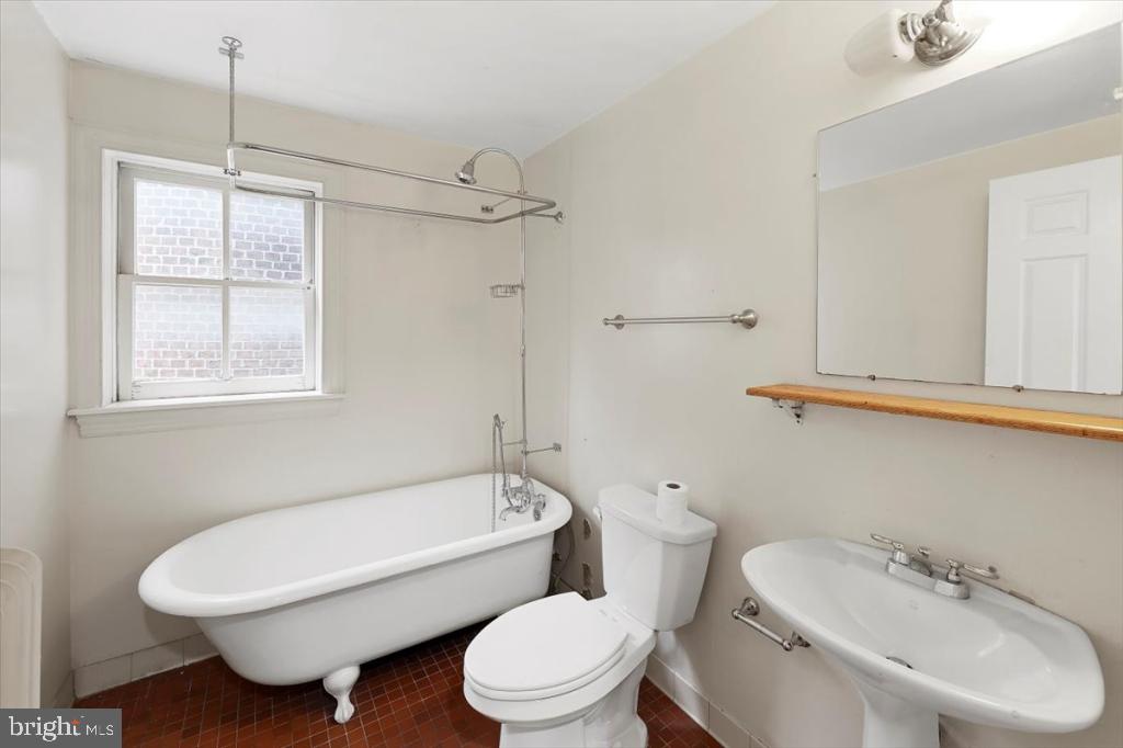 303 M Street Northwest Washington, DC 20001 - Photo 12 of 46