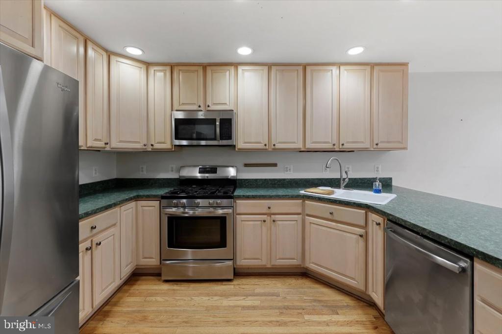 303 M Street Northwest Washington, DC 20001 - Photo 4 of 46