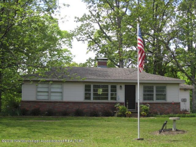 1063 Shinault Road Byhalia, MS 38611 - Photo 1 of 27 IMG_2286