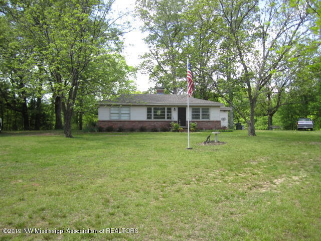 1063 Shinault Road Byhalia, MS 38611 - Photo 2 of 27 IMG_2285