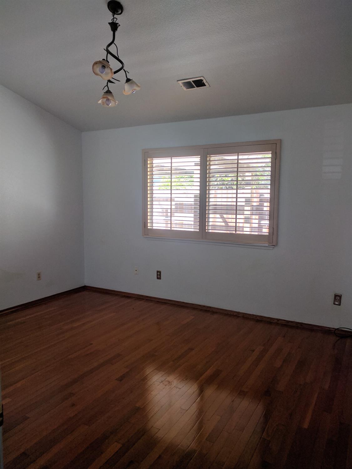 145 North Daubenberger Road Turlock, CA 95380 - Photo 5 of 13