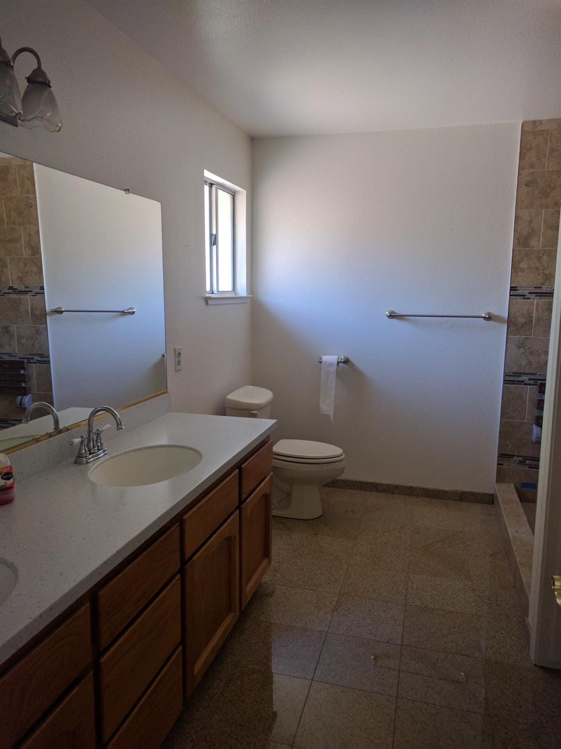 145 North Daubenberger Road Turlock, CA 95380 - Photo 6 of 13