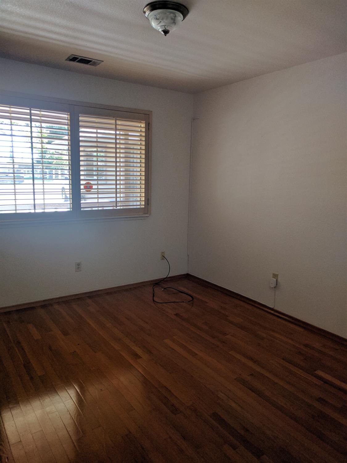 145 North Daubenberger Road Turlock, CA 95380 - Photo 10 of 13