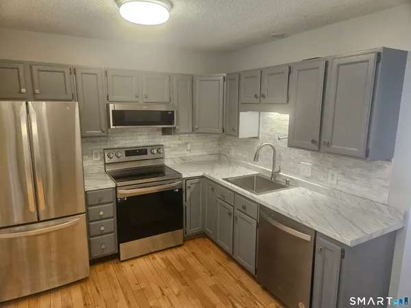 $2,200 | 63 Webb Street, Unit 11, Meriden, CT 06451