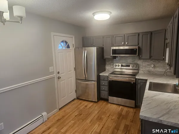 $2,200 | 63 Webb Street, Unit 11, Meriden, CT 06451