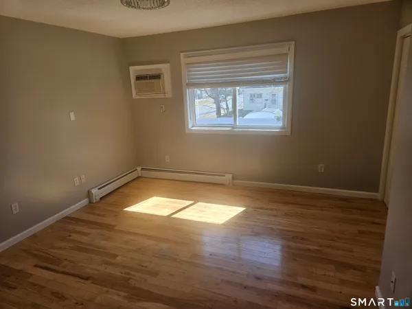 $2,200 | 63 Webb Street, Unit 11, Meriden, CT 06451