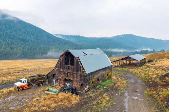 $1,595,000 | 361 Lone Ranch Creek Road, Danville, WA 99121