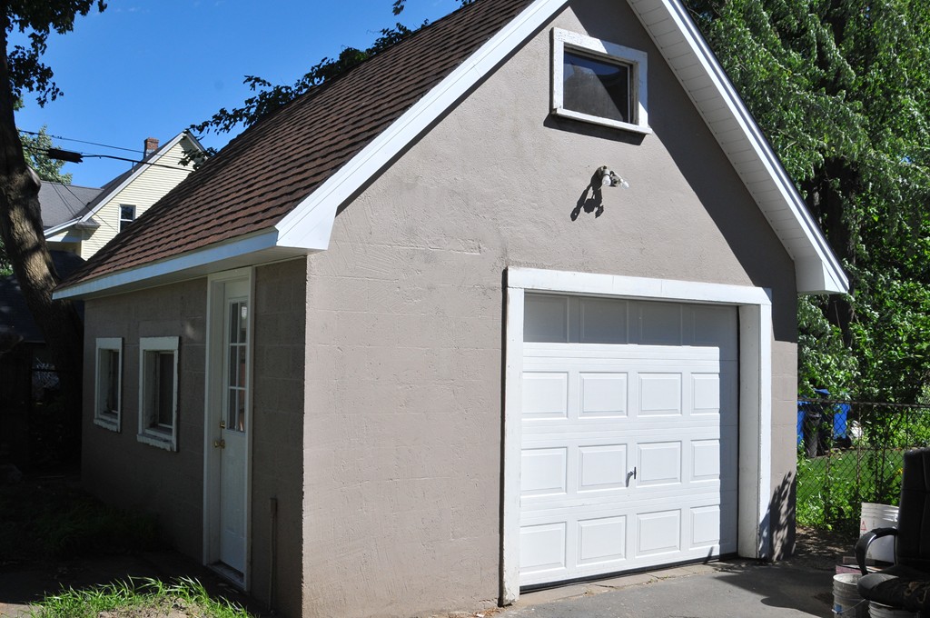 47 Worcester Street West Springfield, MA 01089 - Photo 3 of 18 Gallery Image 3