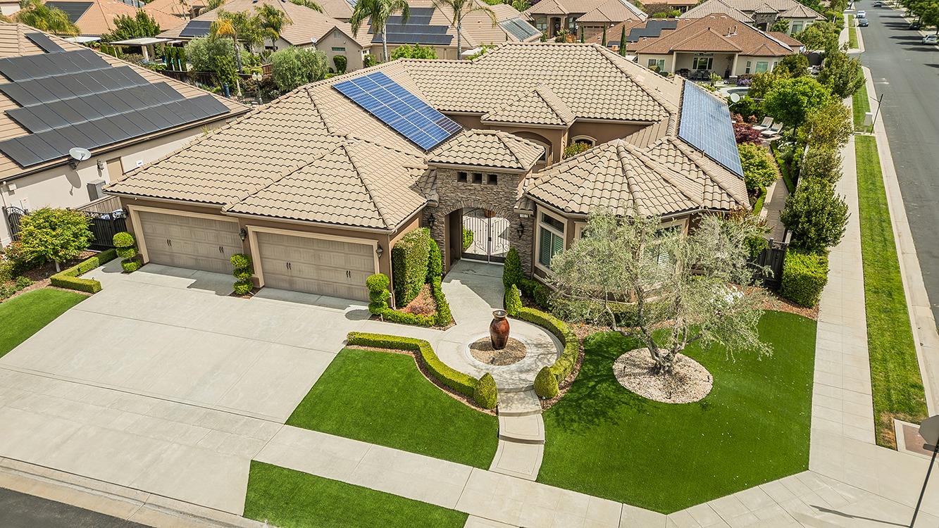 1807 North Rector Avenue Clovis, CA 93619 - Photo 49 of 55 an aerial view of a house