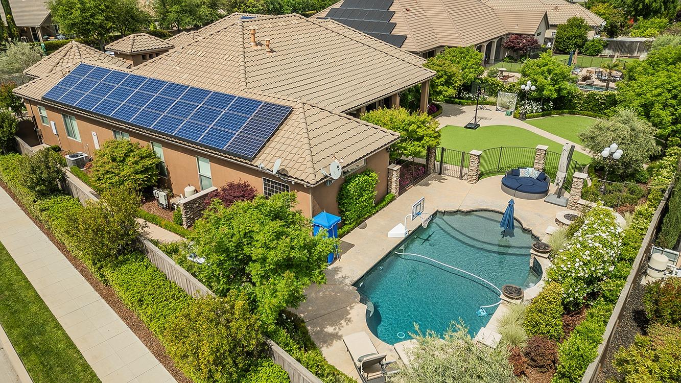 1807 North Rector Avenue Clovis, CA 93619 - Photo 55 of 55 a view of a house with a yard