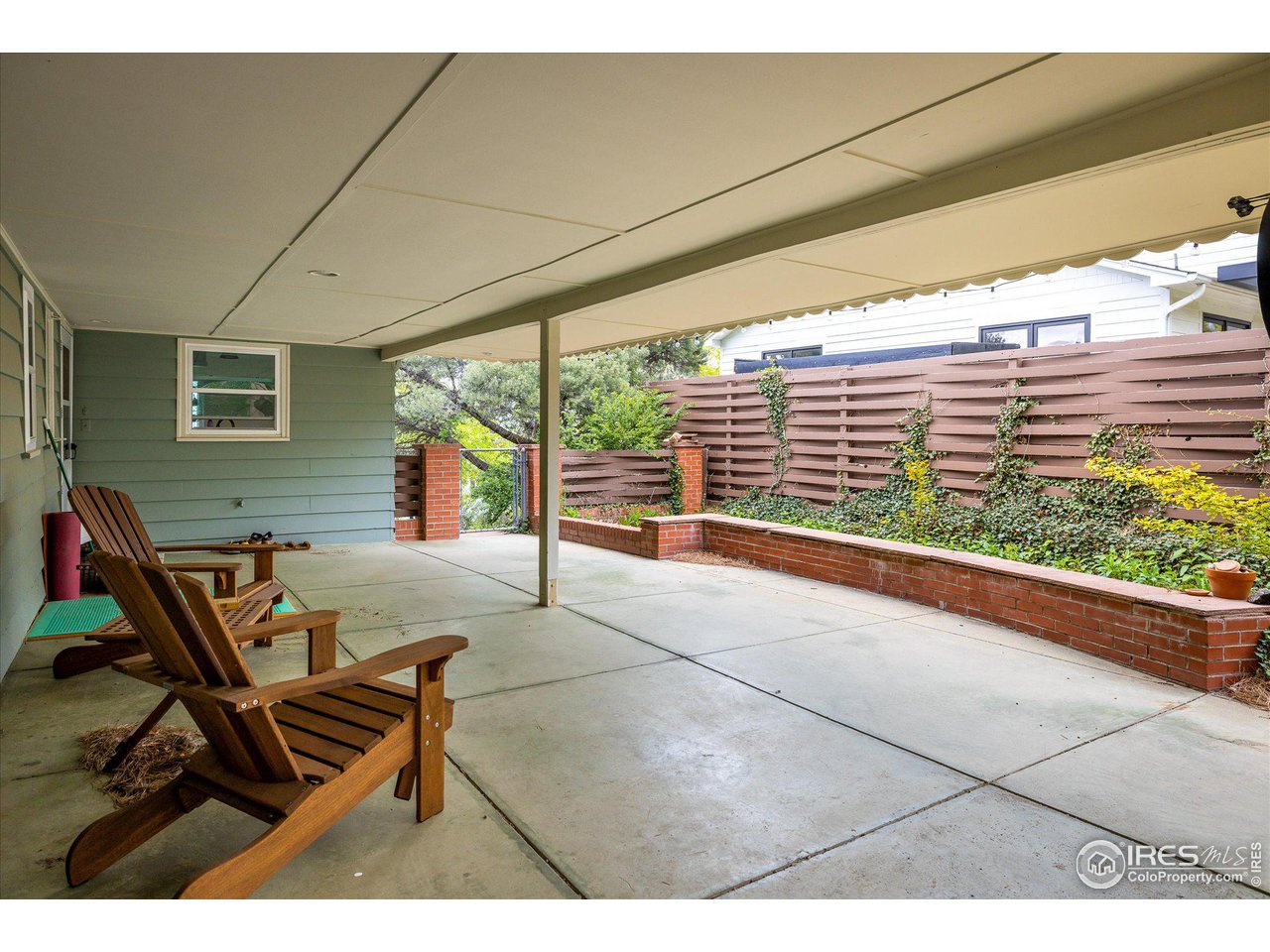 2855 4th Street Boulder, CO 80304 - Photo 22 of 37 a view of a chairs and table in the balcony