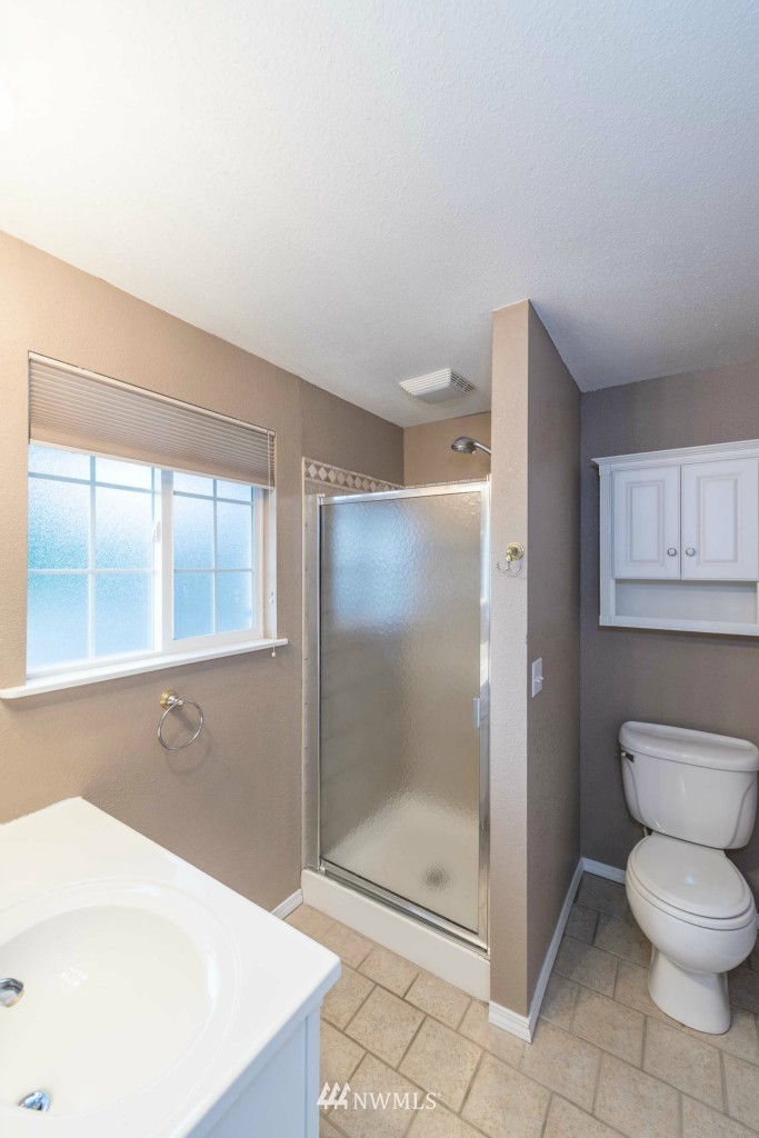 2828 168th Street Southeast Bothell, WA 98012 - Photo 8 of 22