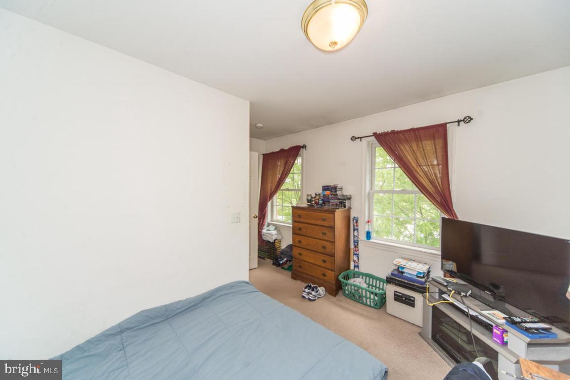 1229 Grofftown Road Lancaster, PA 17602 - Photo 11 of 25 Gallery Image 11