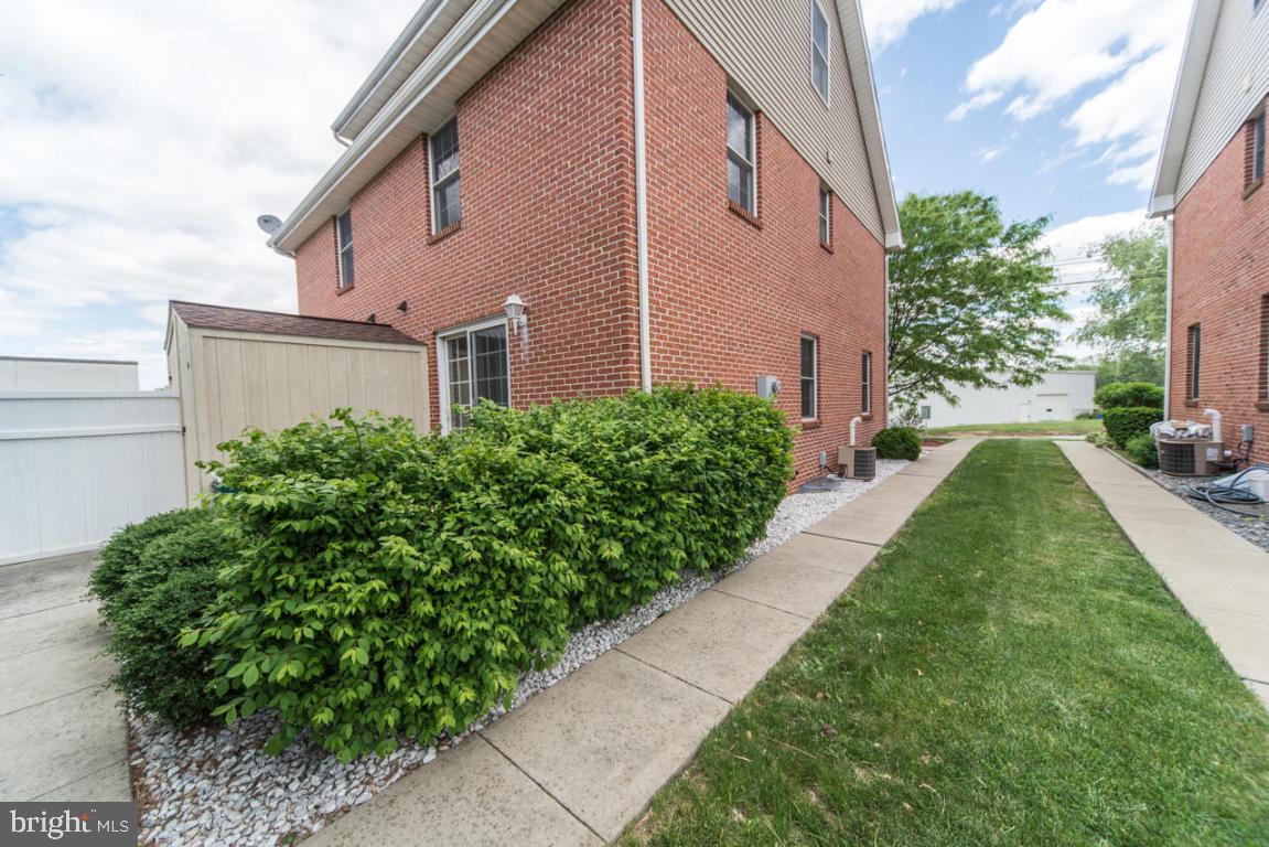 1229 Grofftown Road Lancaster, PA 17602 - Photo 23 of 25 Gallery Image 23