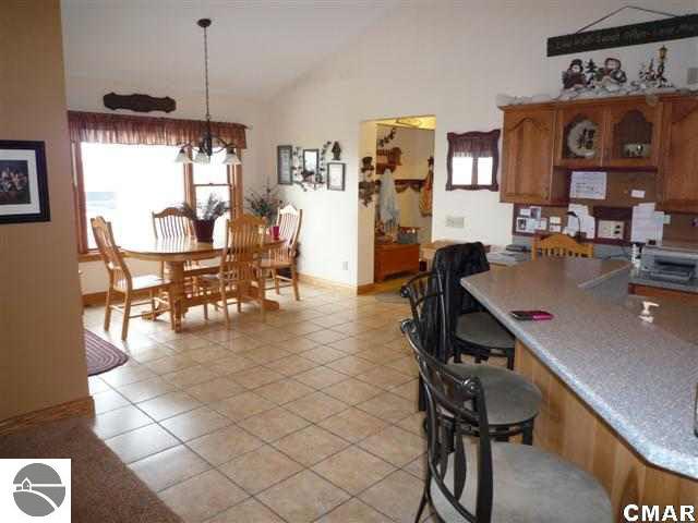 1502 North Isabella Road Mount Pleasant, MI 48858 - Photo 9 of 24 1774180-8.JPG