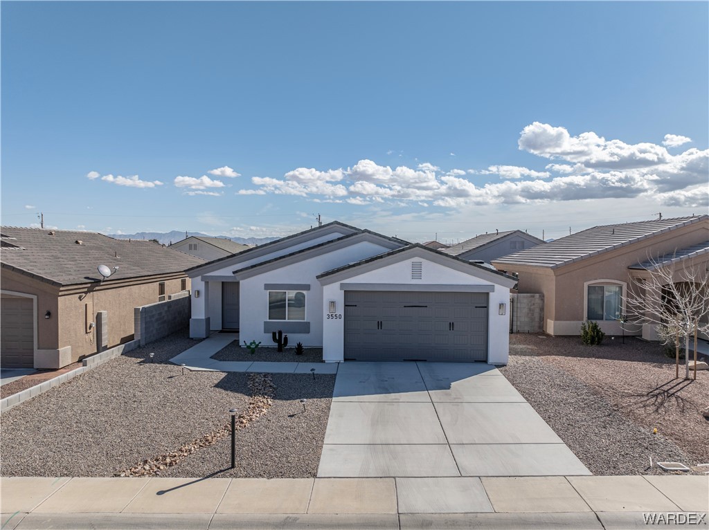 3550 North Kenneth Road Kingman, AZ 86409 - Photo 36 of 41 a view of a house with a outdoor space