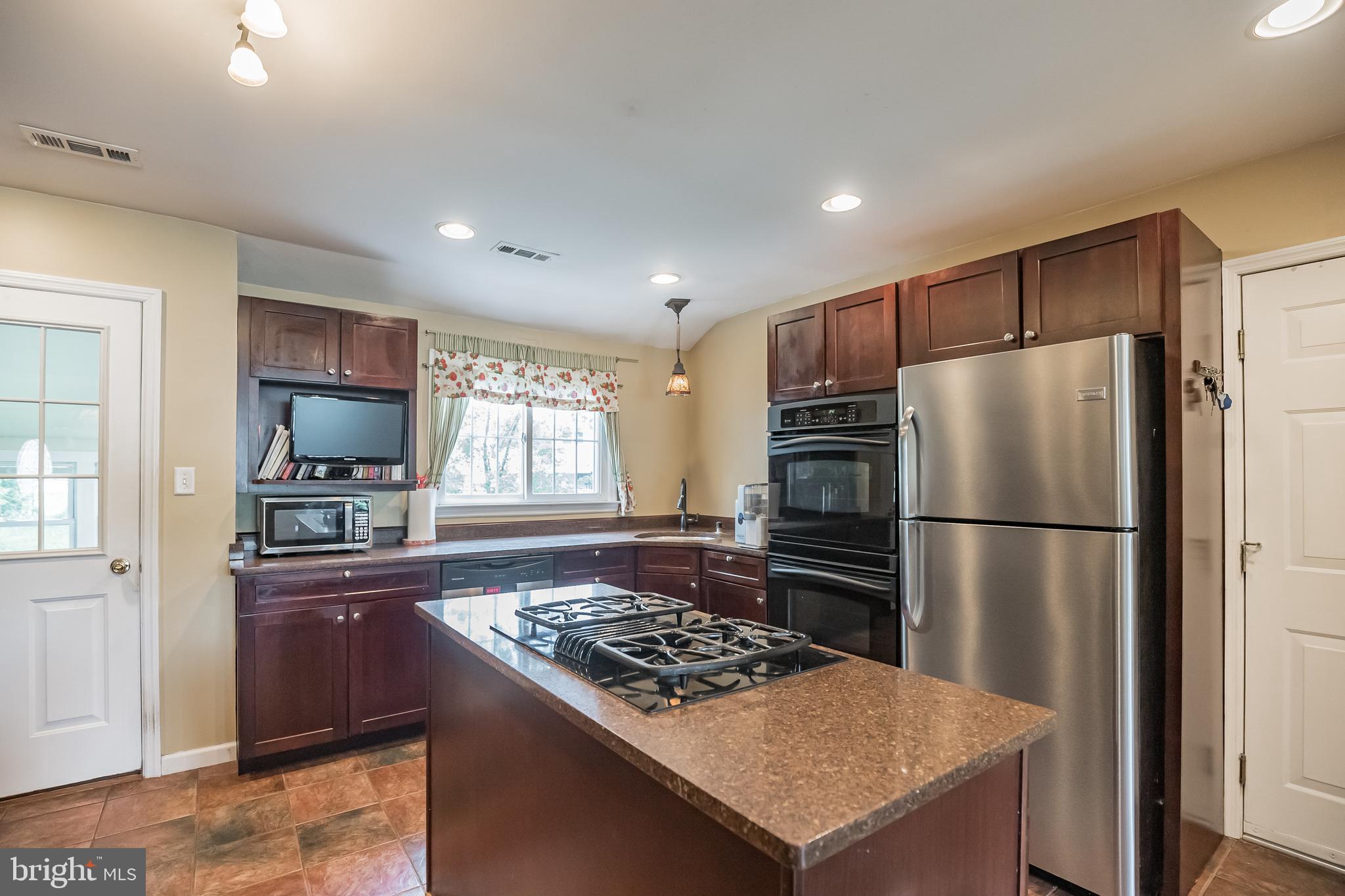 23 Lanfair Road Marlton, NJ 08053 - Photo 8 of 26 Gallery Image 8