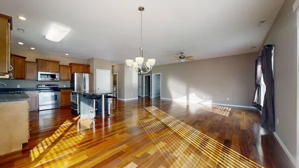 $217,500 | 911 East Barker Street, Tuscola, IL 61953