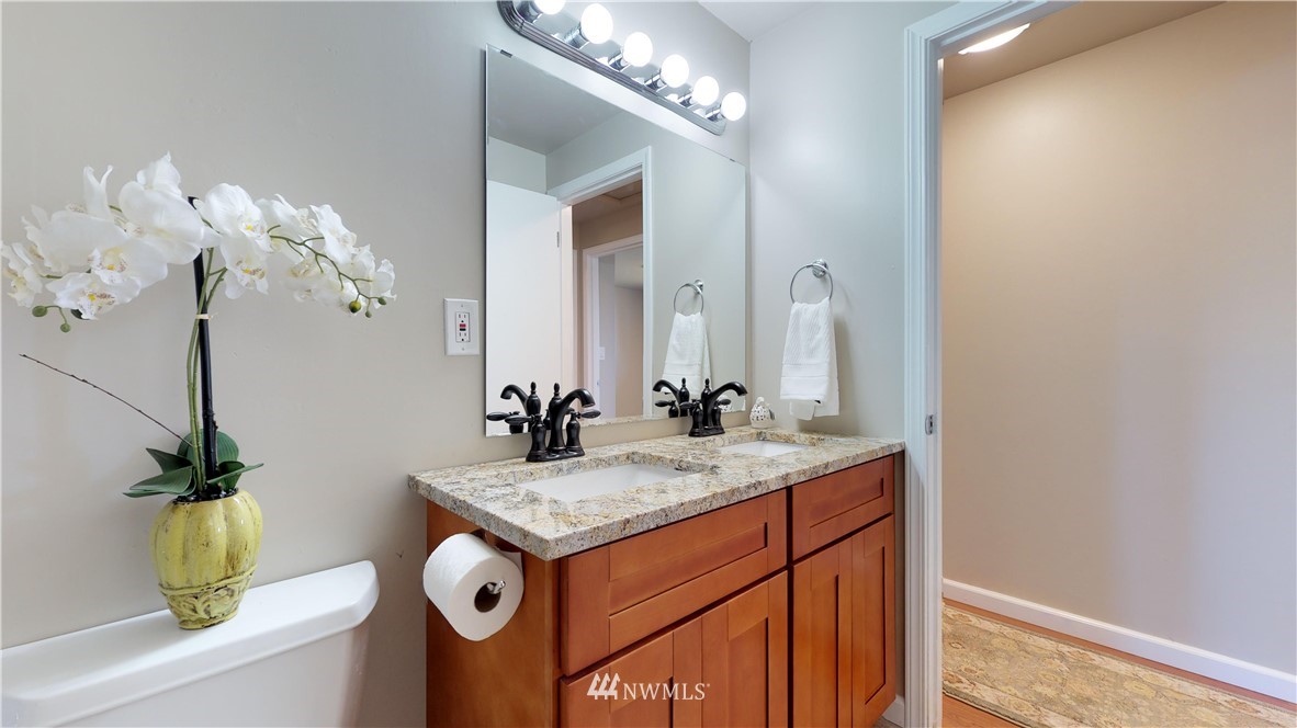 11632 Center Road Everett, WA 98204 - Photo 11 of 22