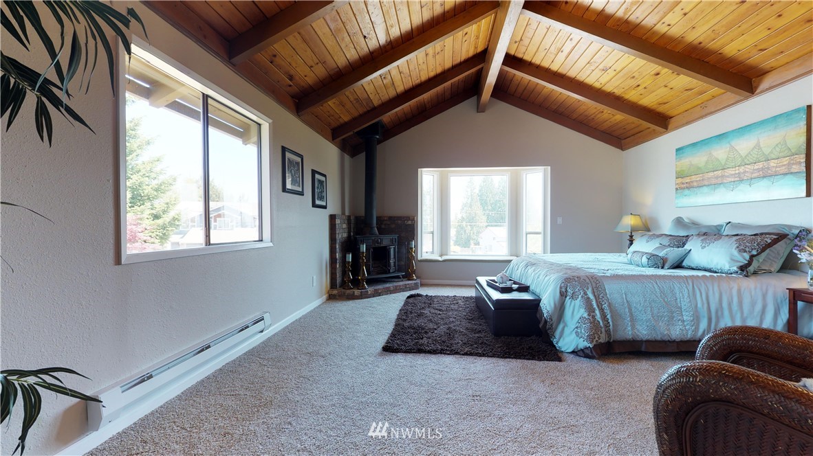 11632 Center Road Everett, WA 98204 - Photo 13 of 22