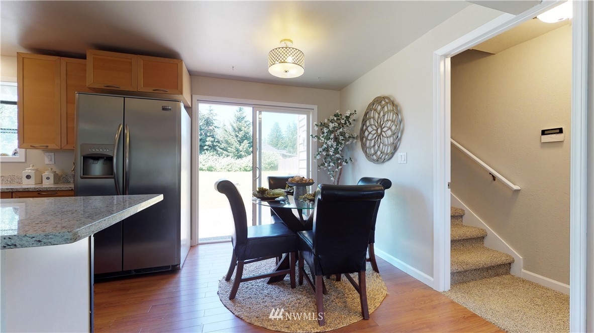 11632 Center Road Everett, WA 98204 - Photo 7 of 22