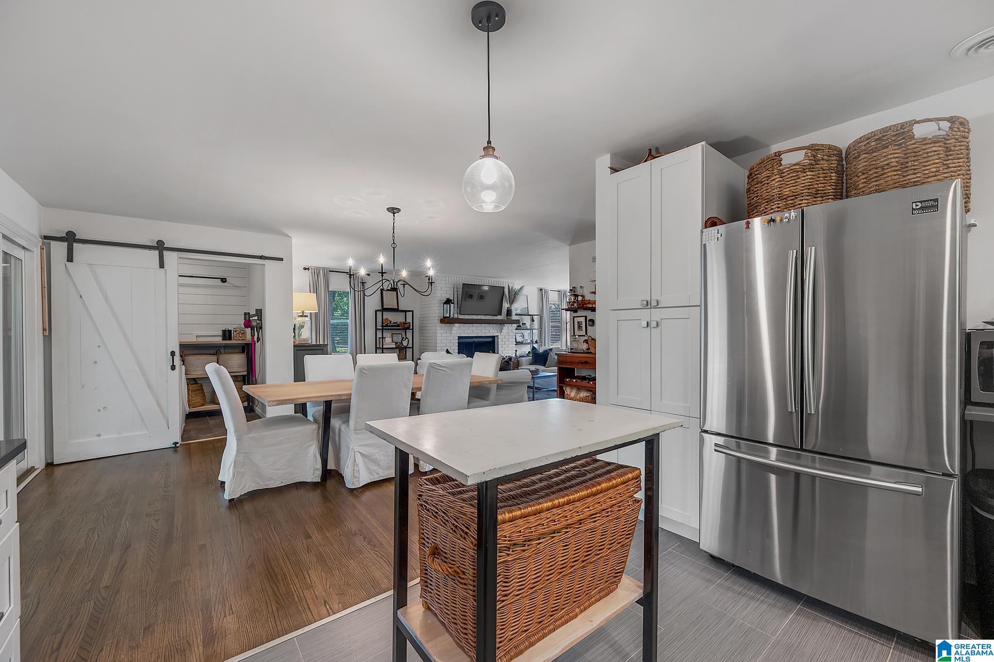 419 Columbiana Road Birmingham, AL 35209 - Photo 15 of 34