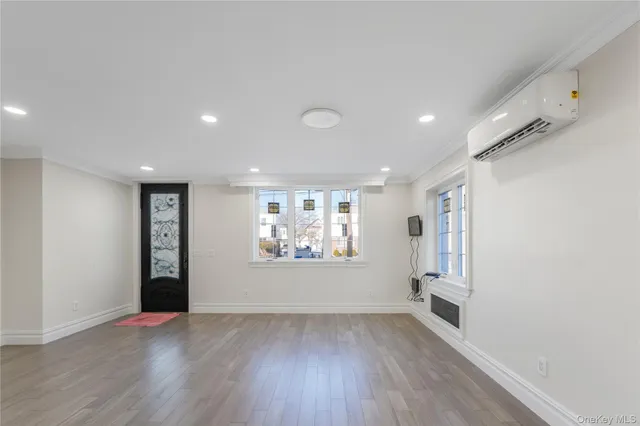 $2,998,888 | 146-18 Laburnum Avenue | Flushing