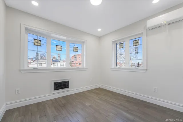 $2,998,888 | 146-18 Laburnum Avenue | Flushing