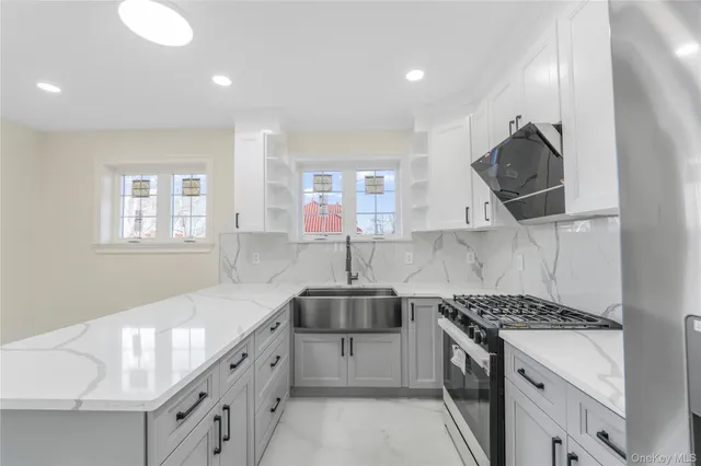 $2,998,888 | 146-18 Laburnum Avenue | Flushing