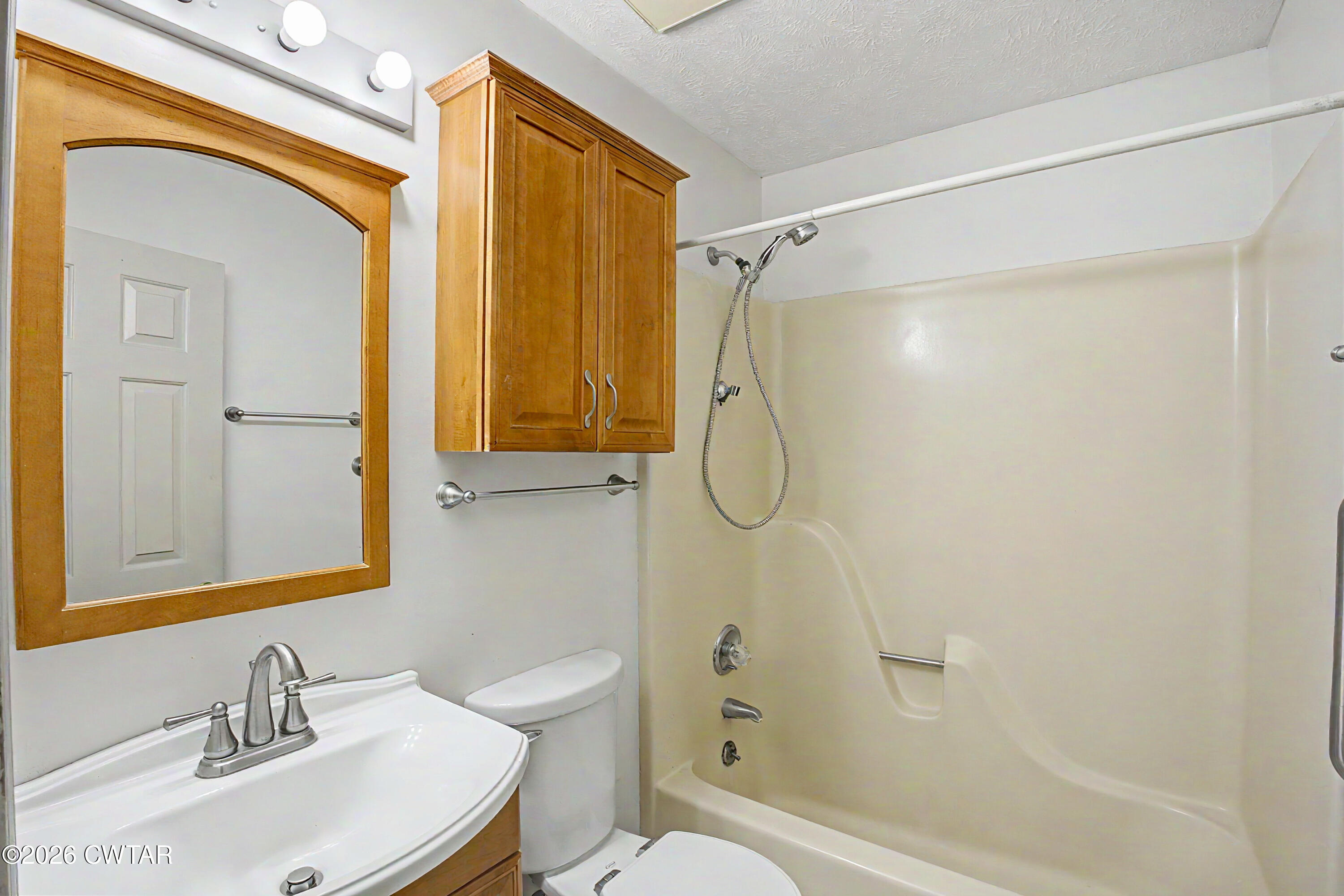 1074 Old Humboldt Road Jackson, TN 38305 - Photo 20 of 20 Main Bathroom