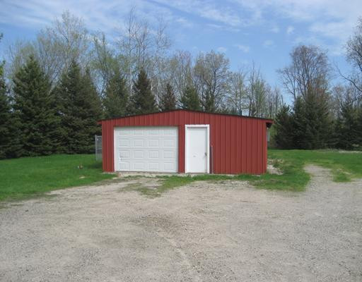 315 Jennings Road Whitmore Lake, MI 48189 - Photo 3 of 10 Photo 3