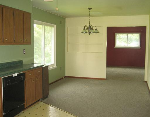 315 Jennings Road Whitmore Lake, MI 48189 - Photo 8 of 10 Photo 8