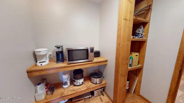 $1,250,000 | 925 Cleve Duke Road, Hornbeak, TN 38232