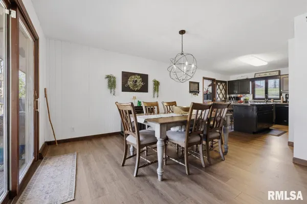$299,000 | 1231 Sugar Springs Road, Creal Springs, IL 62922