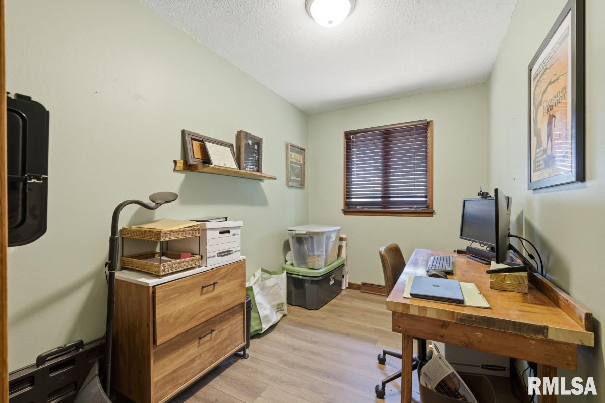 1231 Sugar Springs Road Creal Springs, IL 62922 - Photo 23 of 58