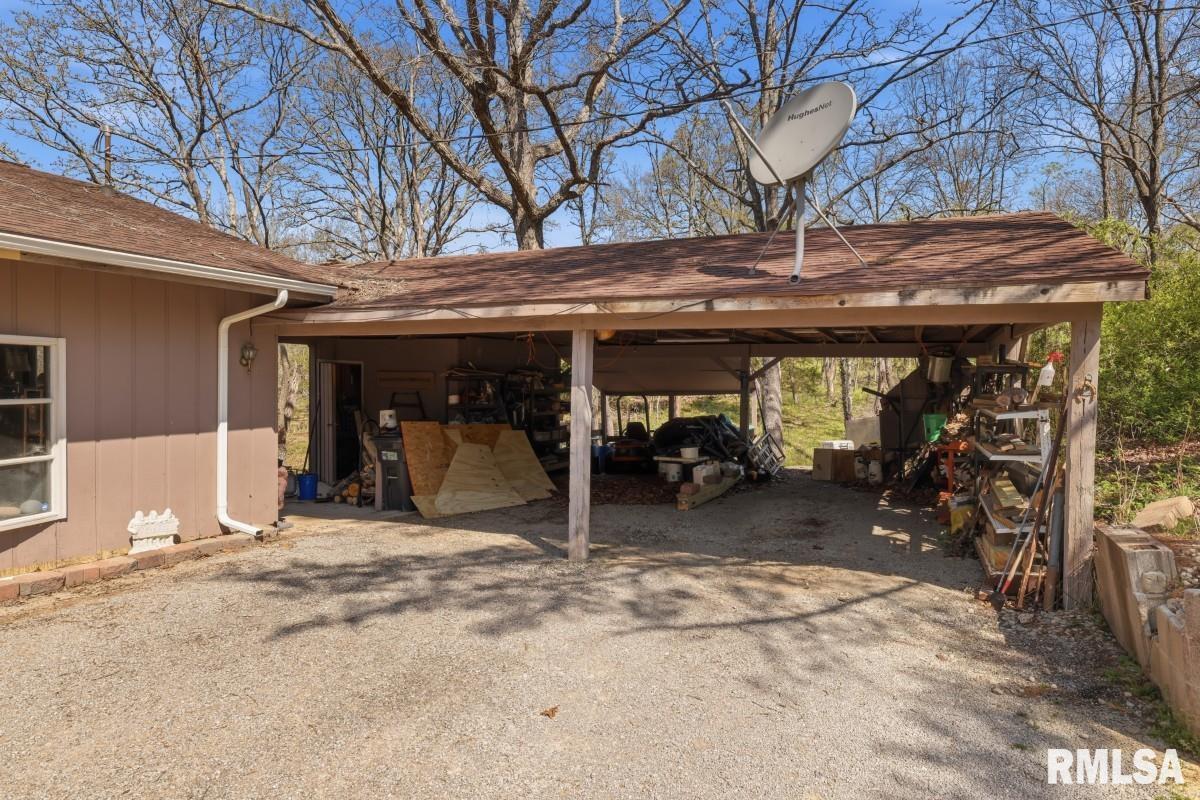 1231 Sugar Springs Road Creal Springs, IL 62922 - Photo 46 of 58