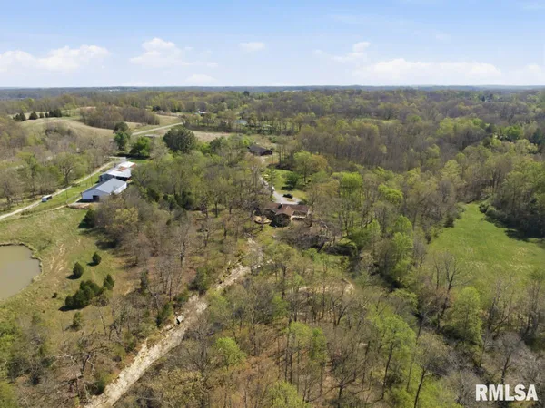 $299,000 | 1231 Sugar Springs Road, Creal Springs, IL 62922